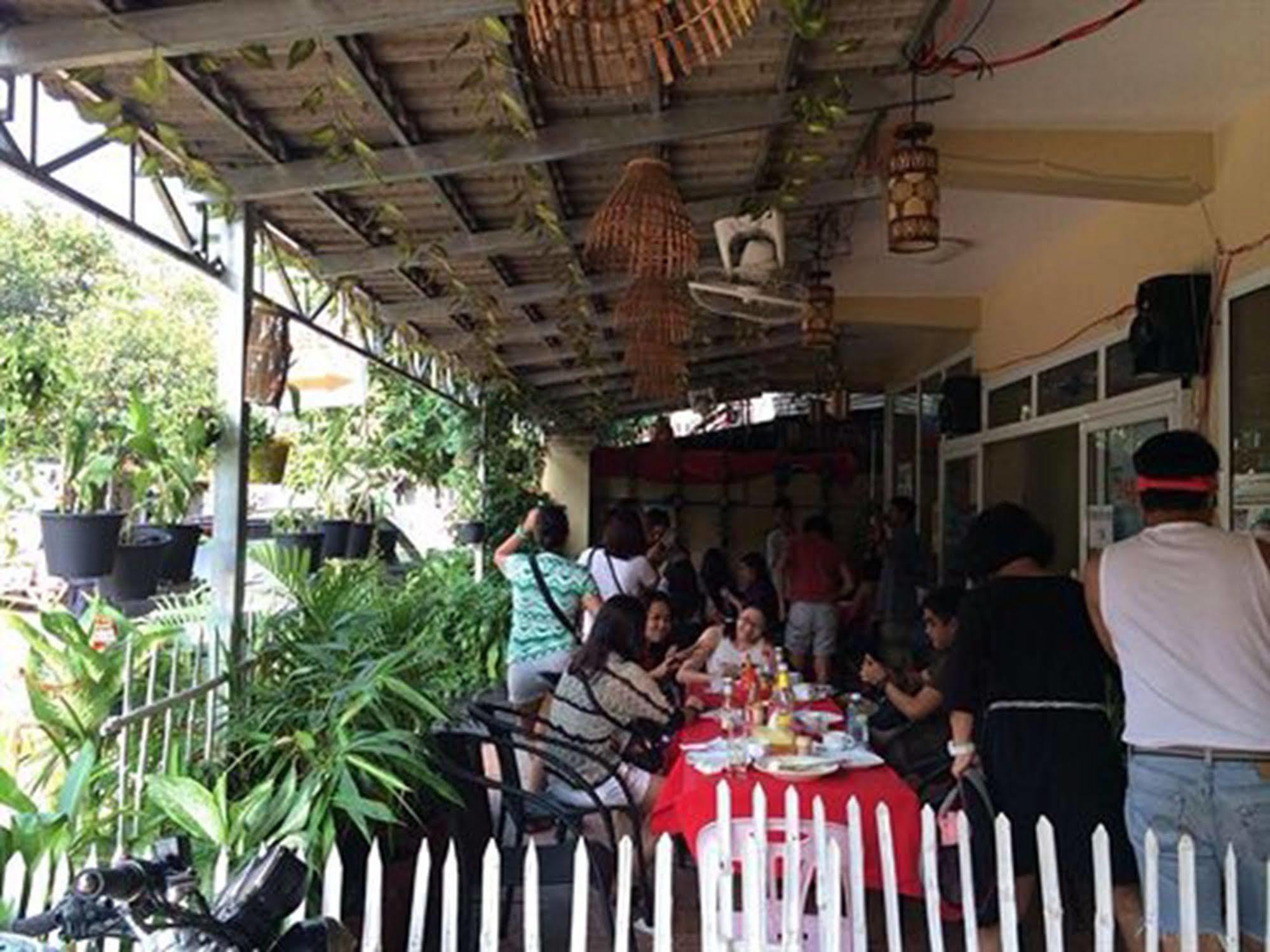Homeland Guesthouse Phnom Penh Extérieur photo